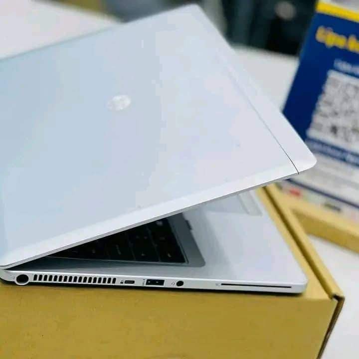 HP CLEAN CORE I7